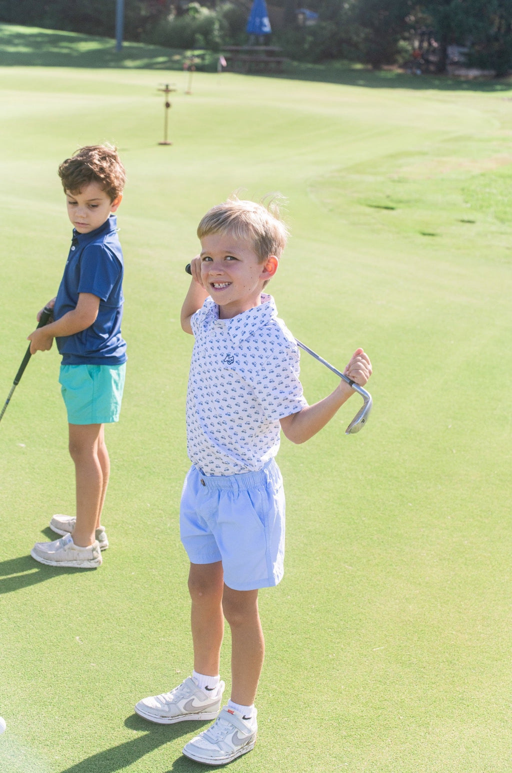 Polo à manches courtes Pro Performance pour garçon - Imprimé voiturette de golf
