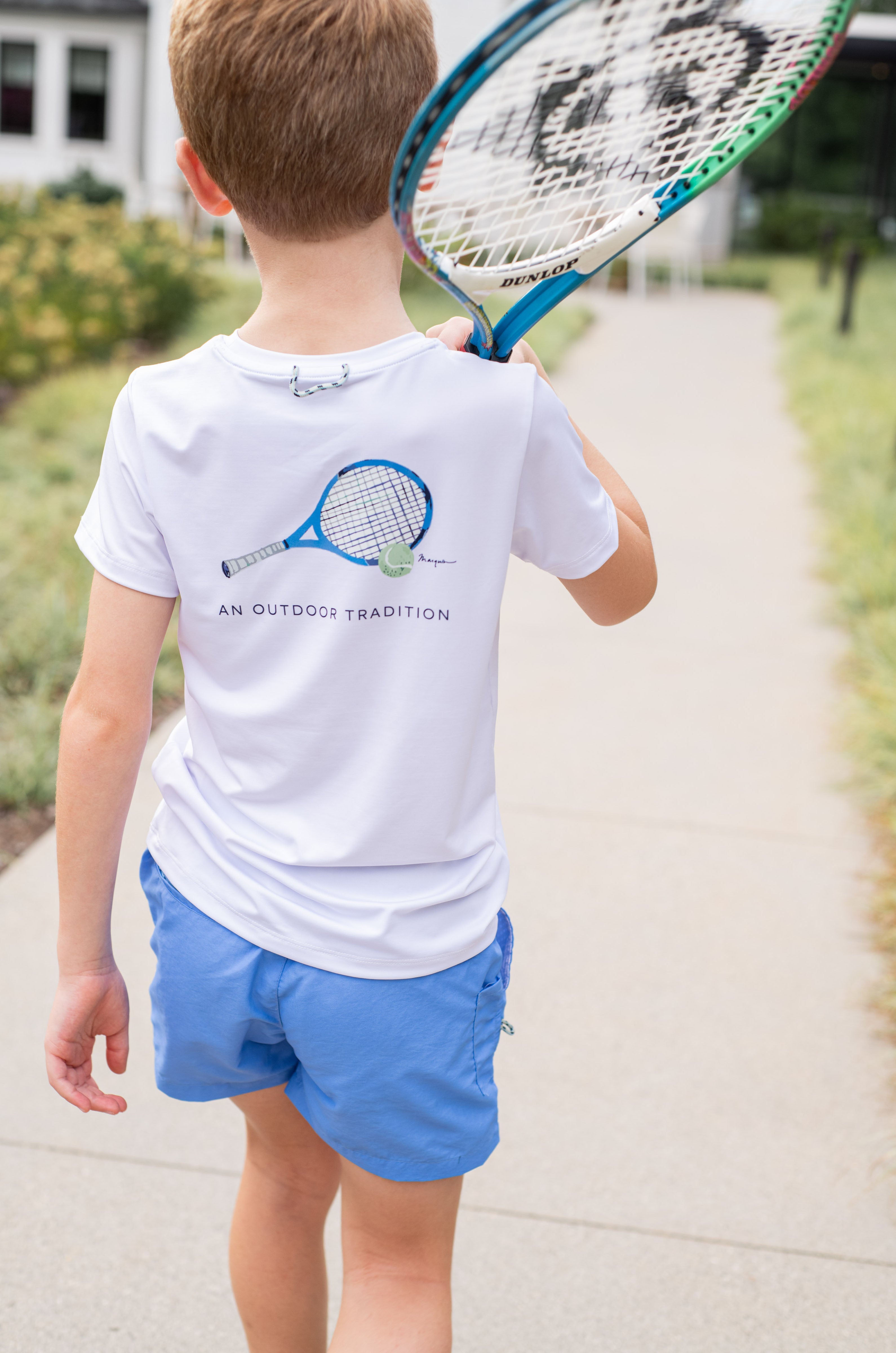 T-shirt de performance à manches courtes pour enfant – Motif raquette de tennis